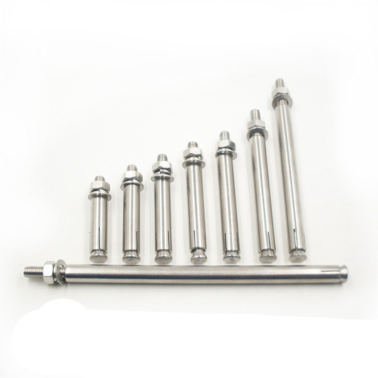 Metaludvidelsesbolt