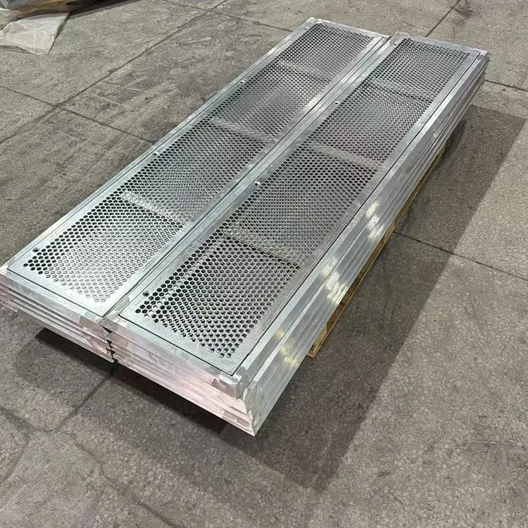 Perforeret metalrammepanel